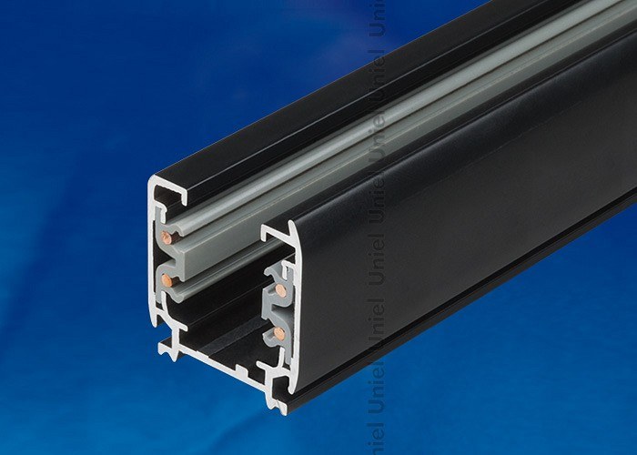 UBX-AS4 BLACK 300 POLYBAG Шинопровод осветительный, тип А. Трехфазный. Цвет — черный. Длина 3 м. Упаковка — полиэтиленовый пакет.