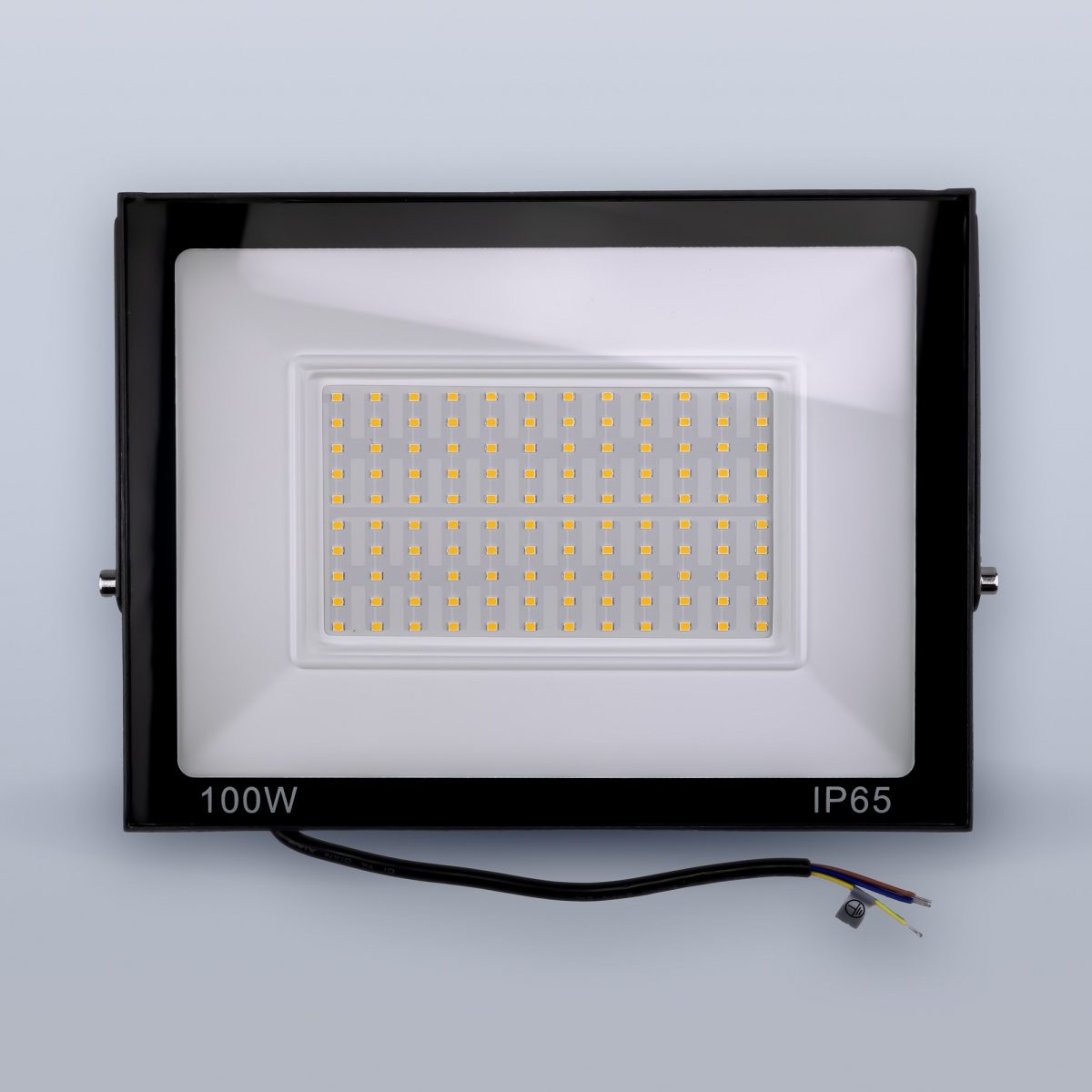 Светодиодный прожектор тонкий LUX 100W нейтральный 4500К 220V