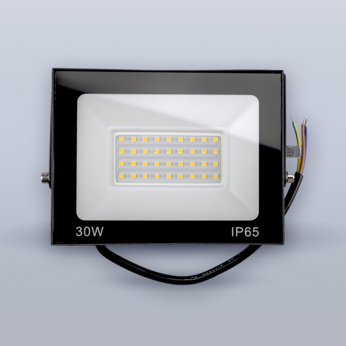 Светодиодный прожектор тонкий LUX 30W нейтральный 4500К 220V