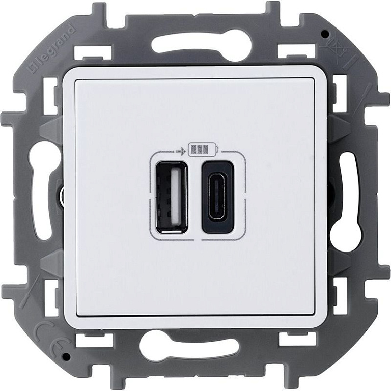 Устройство зарядное Inspiria с 2-мя USB разьемами A и C 240В/5В 3000мА бел. IEK 673760