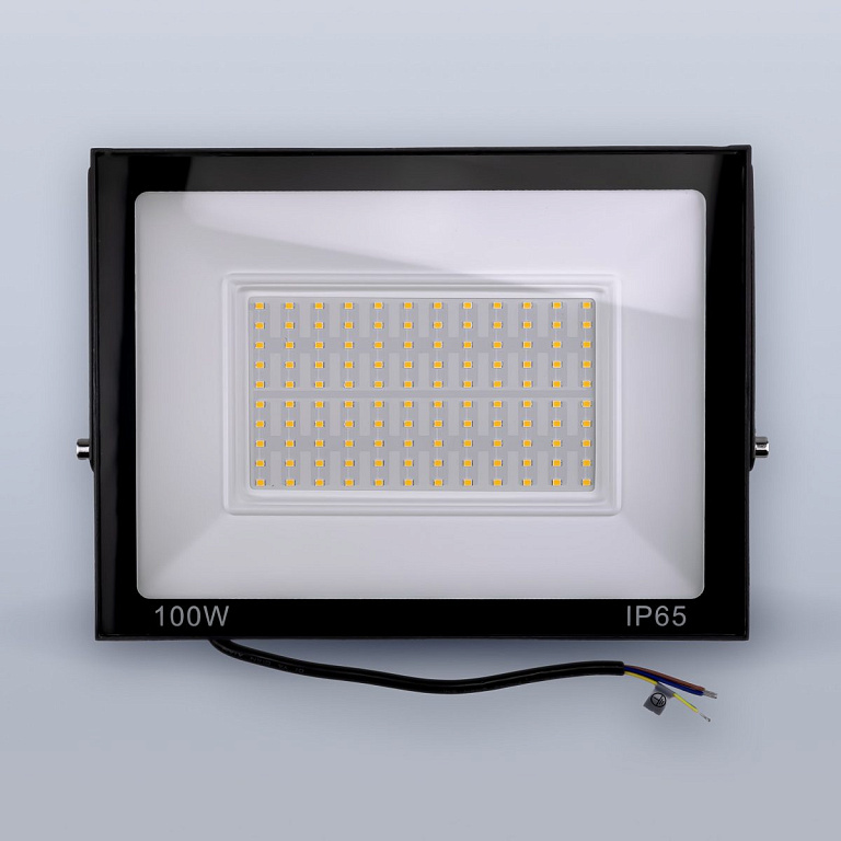 Светодиодный прожектор тонкий LUX 100W нейтральный 4500К 220V