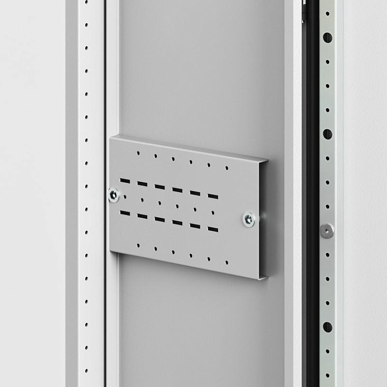 Корпус напольный RAM fit 1800х600х400мм без боков. вырезов DKC R6NFW186040