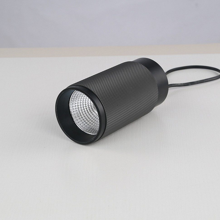 Накладной светильник iLedex Technical Delta 1954-10W-3000K-36 BK+GRP